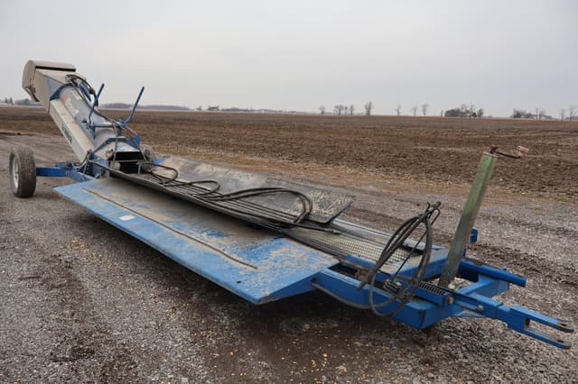 Image of Brandt GrainDeck equipment image 2