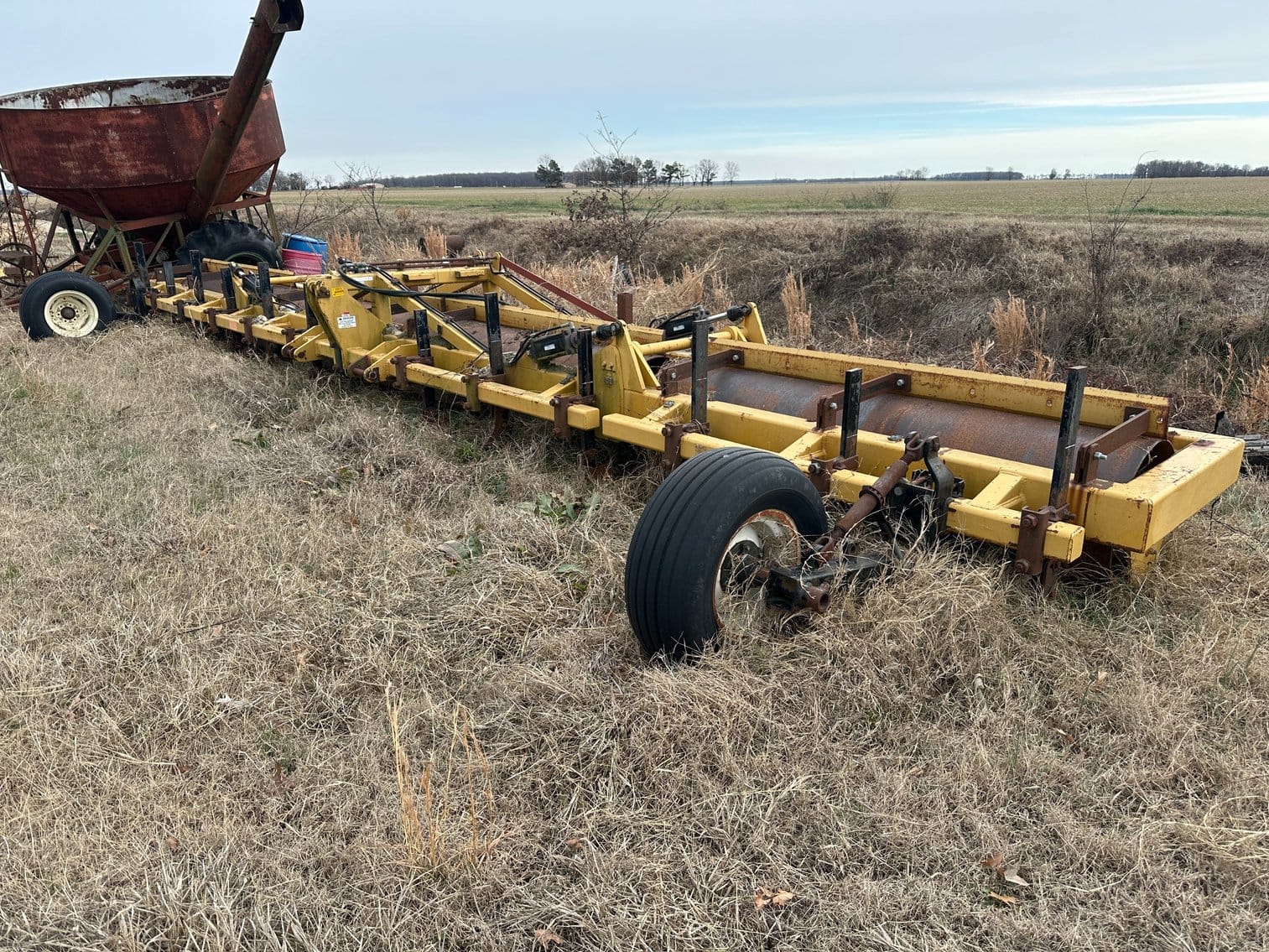 Brandt HR32F Equipment Image0