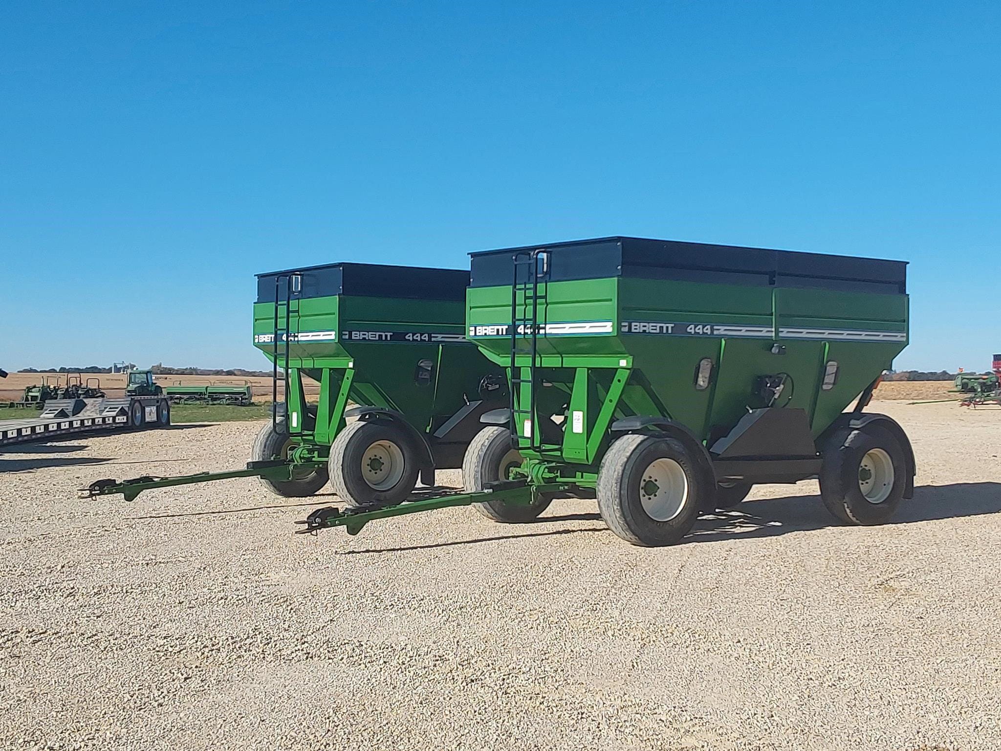 Main image Brent 444