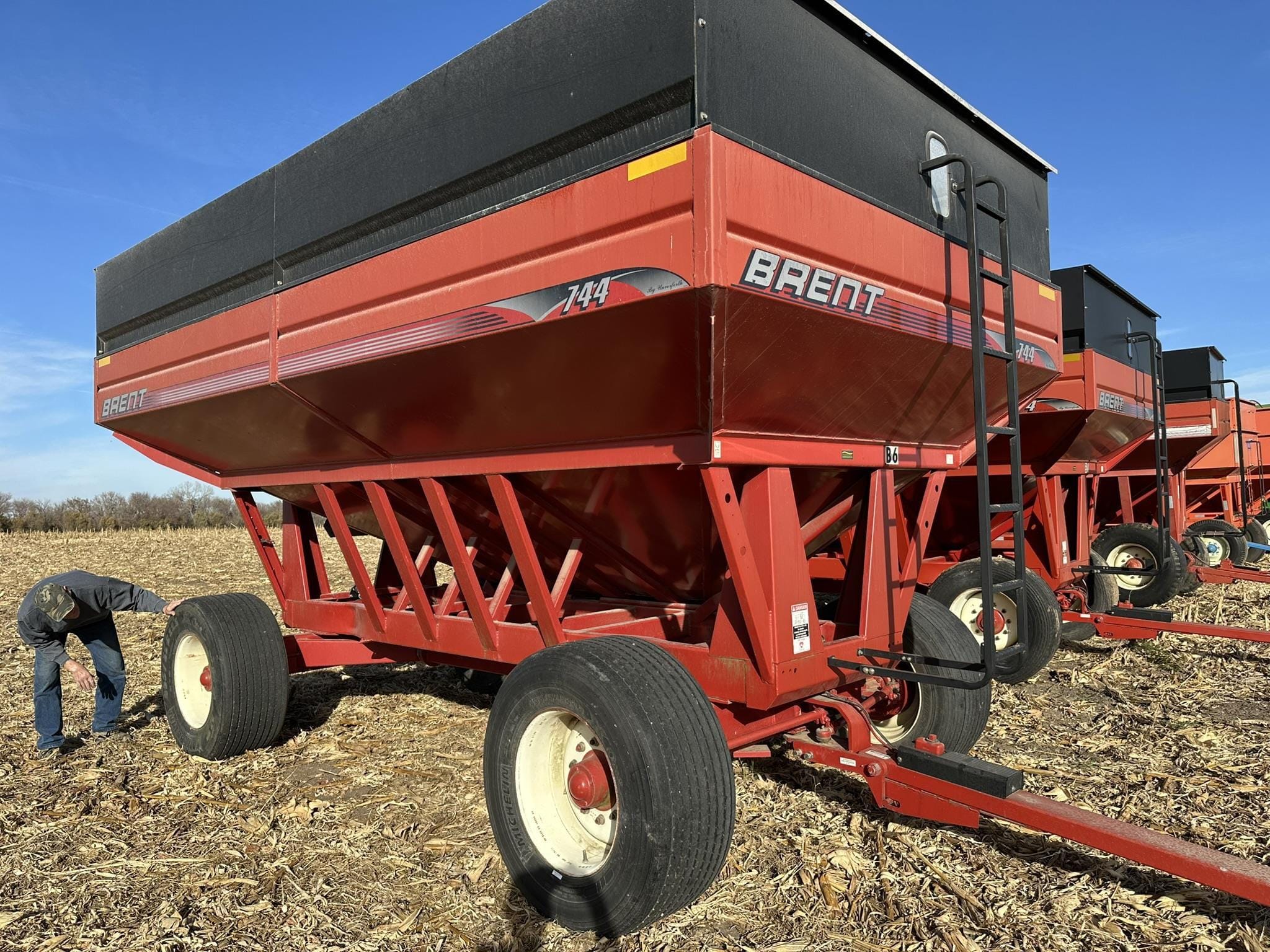 Brent 744 Equipment Image0