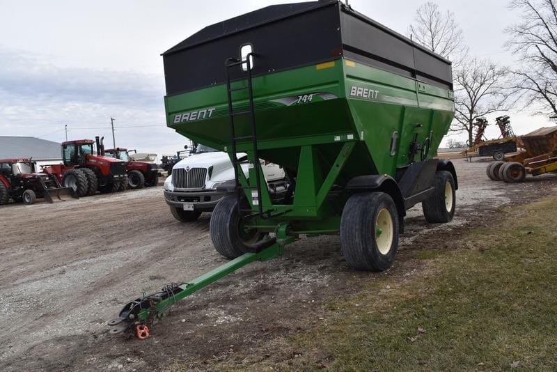 Main image Brent 744