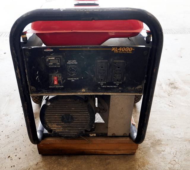 Image of Briggs & Stratton XL4000 equipment image 1