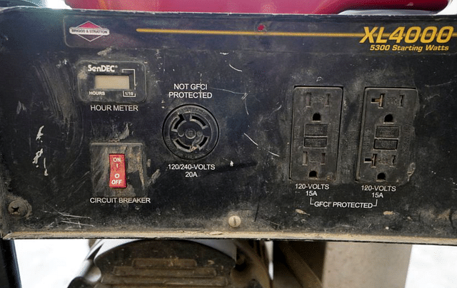 Image of Briggs & Stratton XL4000 equipment image 2