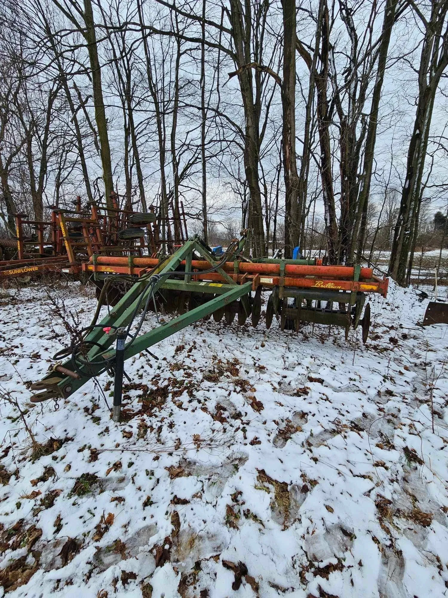 Brillion Undetermined Equipment Image0