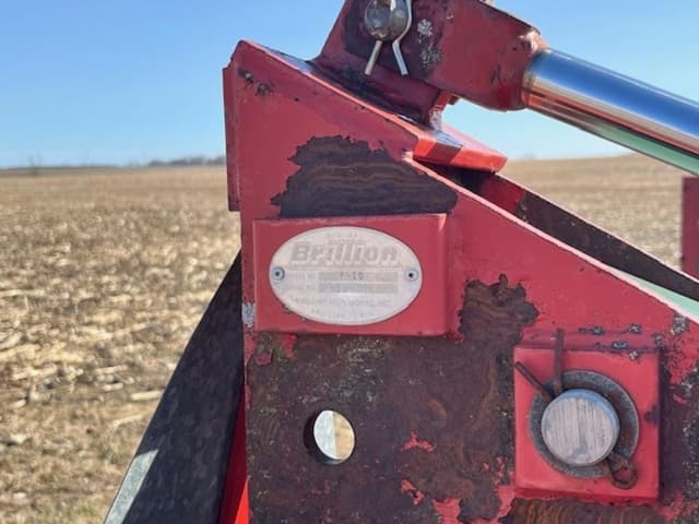 Image of Brillion P-10 equipment image 4