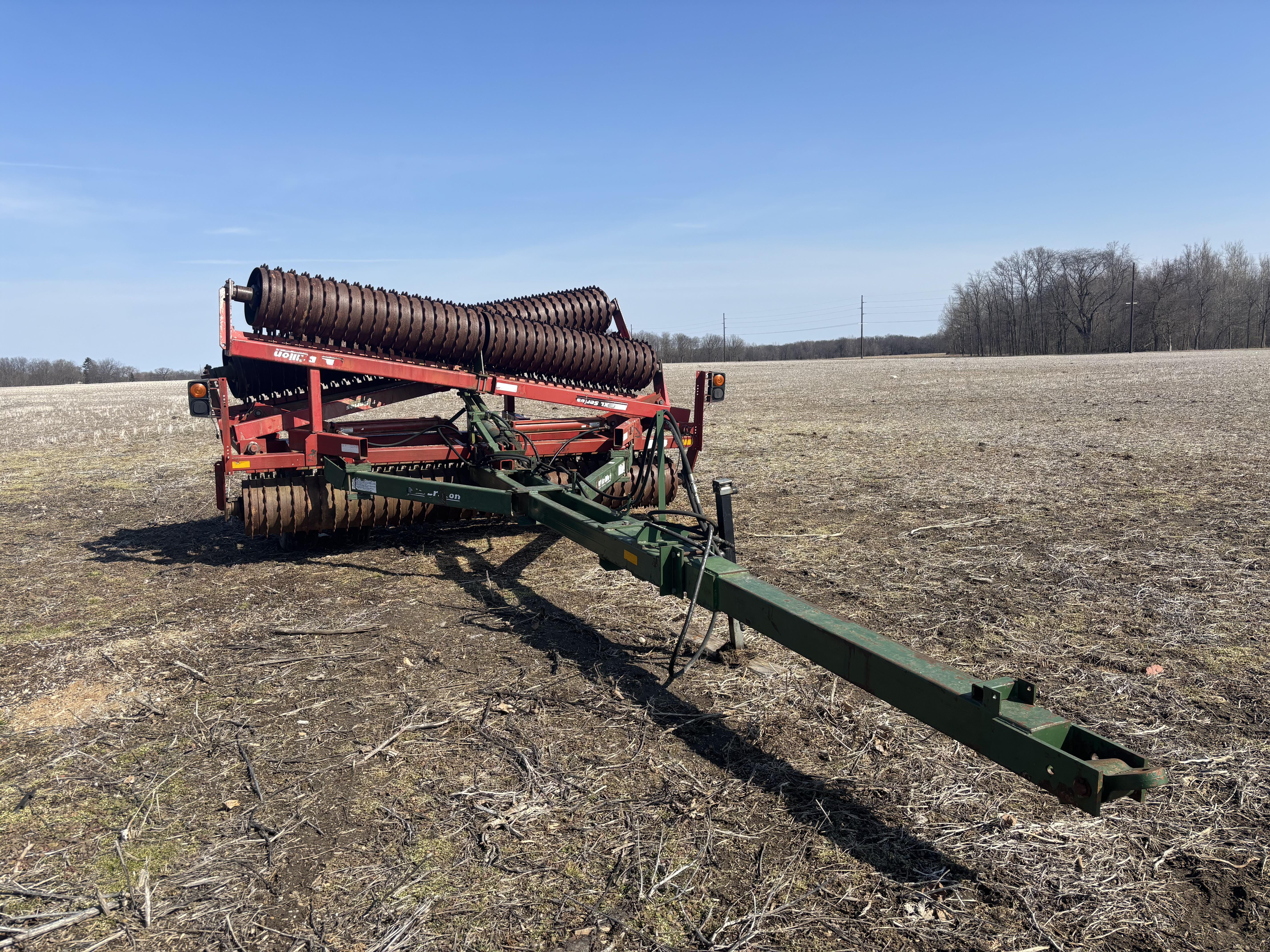 Main image Brillion XL-144