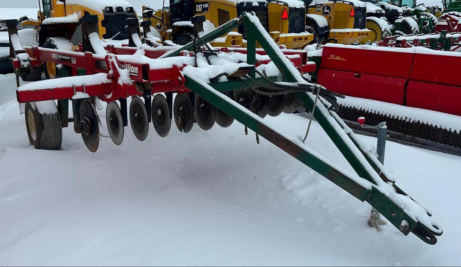 Brillion Soil Commander Equipment Image0