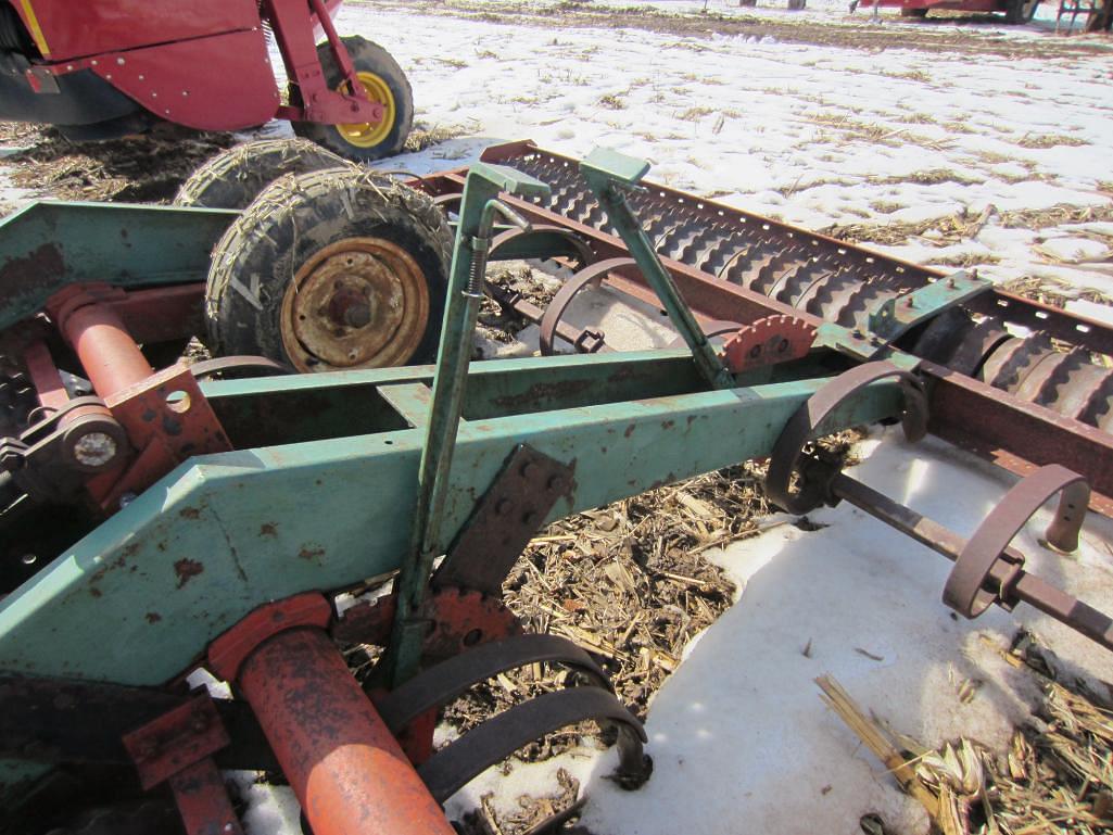 Tractor Zoom Brillion Cultimulcher