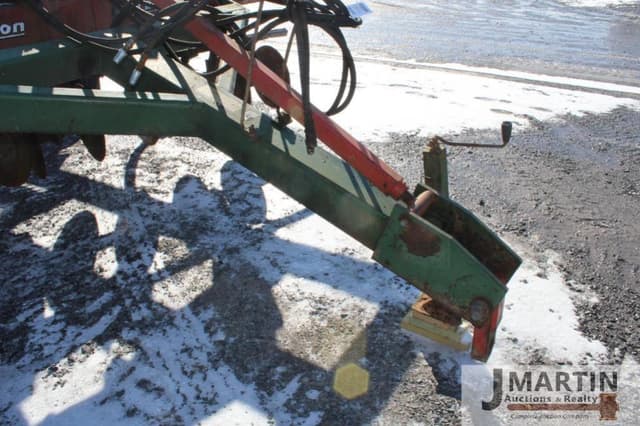 Image of Brillion Land Commander equipment image 4