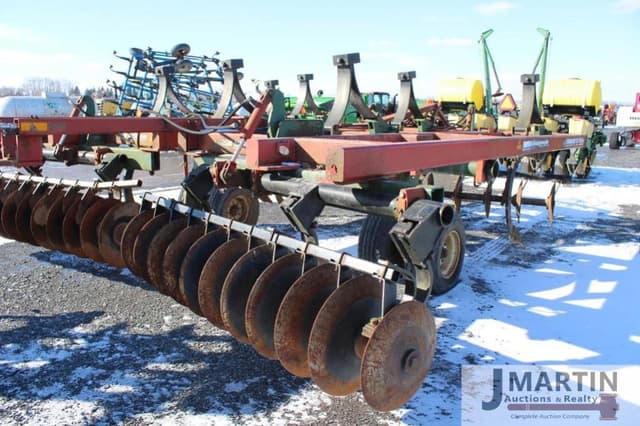 Image of Brillion Land Commander equipment image 2