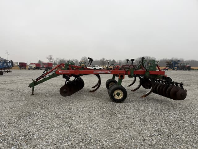 Image of Brillion Land Commander equipment image 3