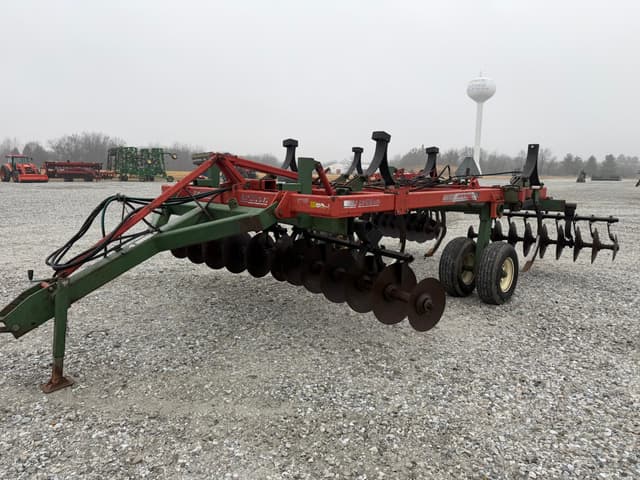 Image of Brillion Land Commander equipment image 2