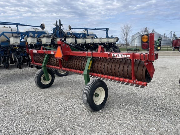 Brillion P-10 Equipment Image0