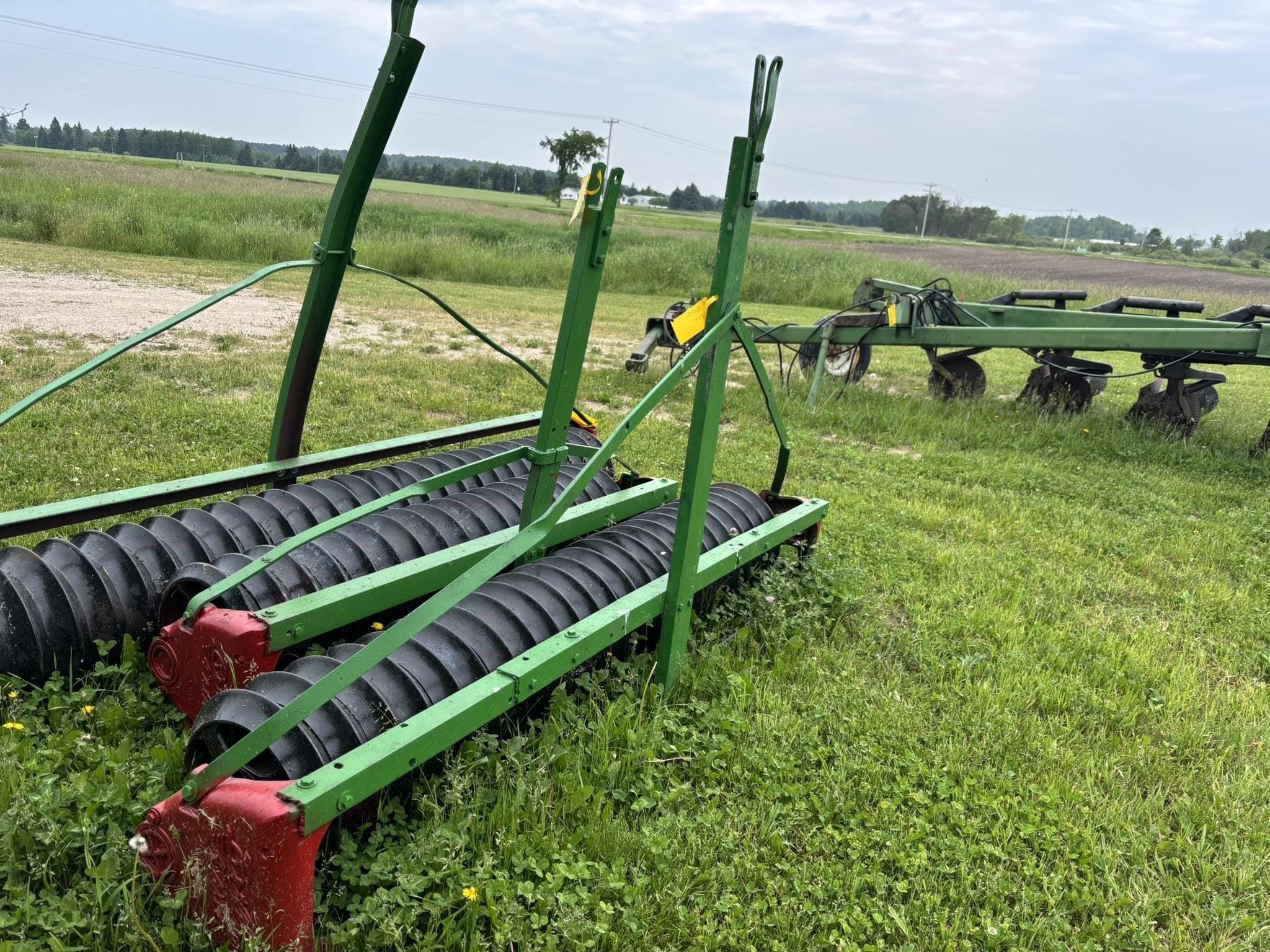 Brillion P8 Equipment Image0