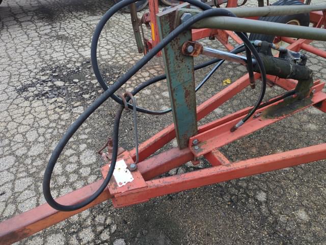 Image of Brillion STC-81 equipment image 4