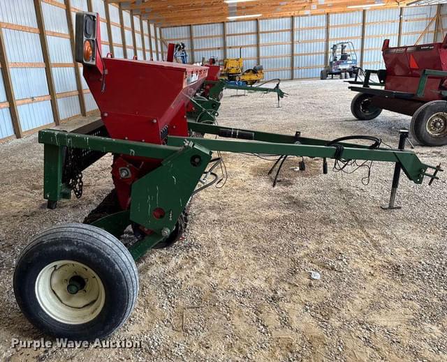 Image of Brillion Turfmaker SL210 equipment image 3