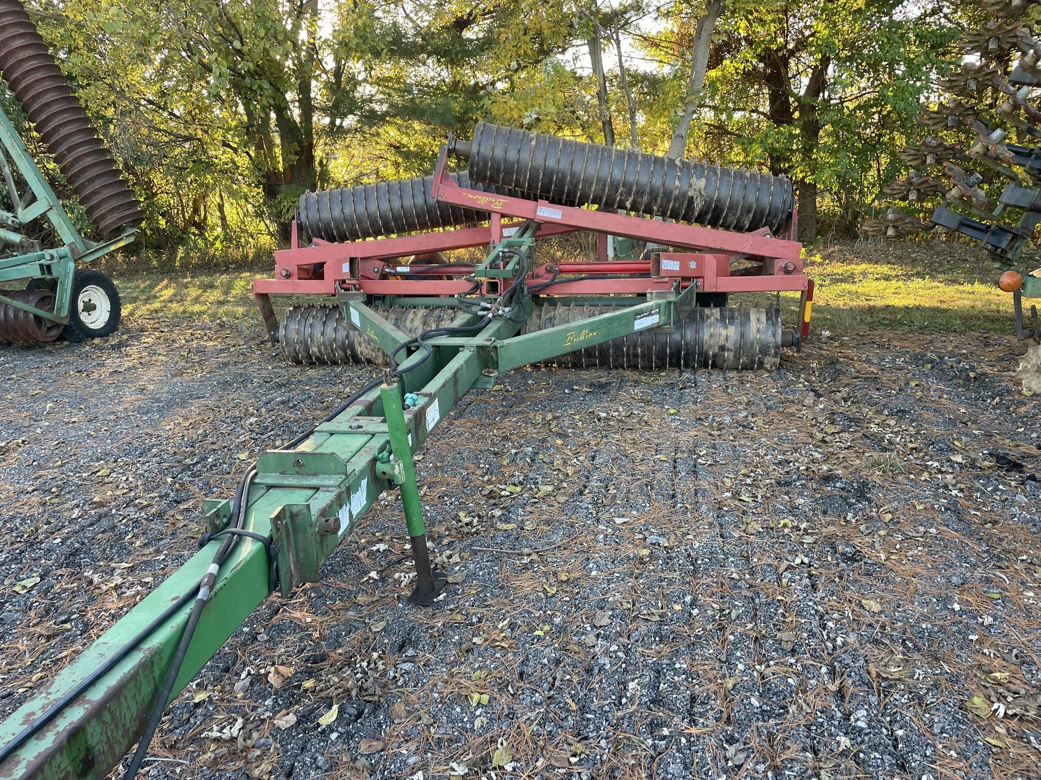 Brillion XL144 Equipment Image0