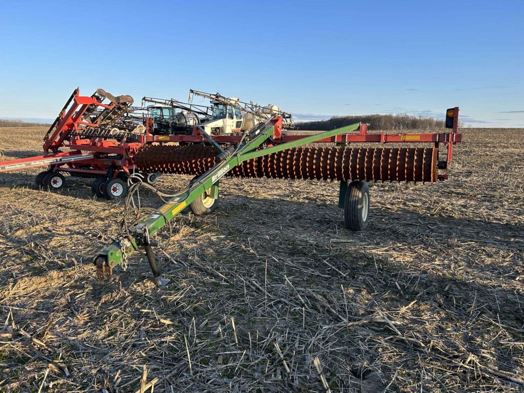 Brillion P-10 Equipment Image0