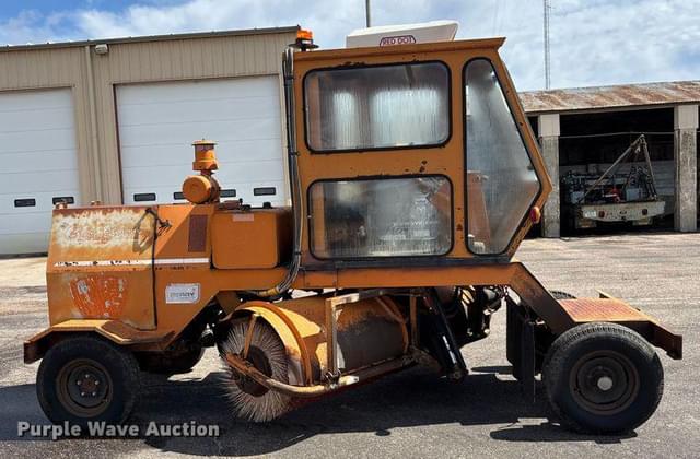 Image of Broce RF300 equipment image 3