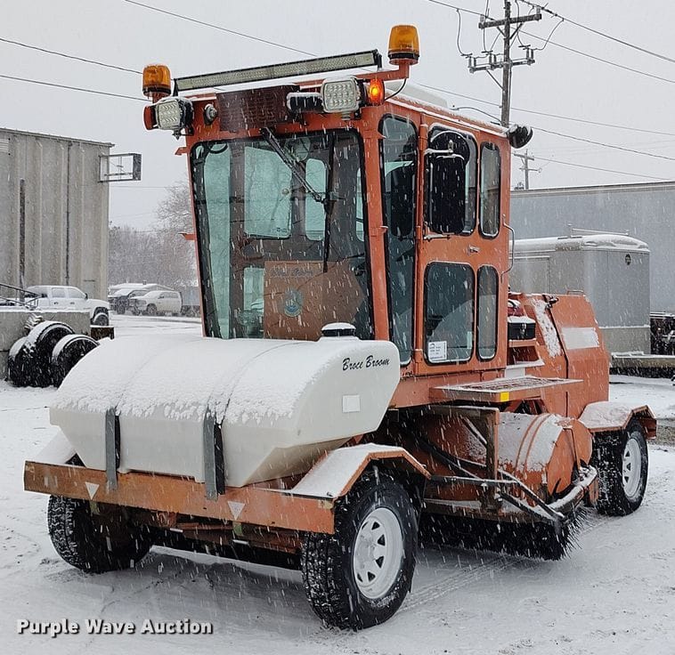 Broce RJ350 Equipment Image0