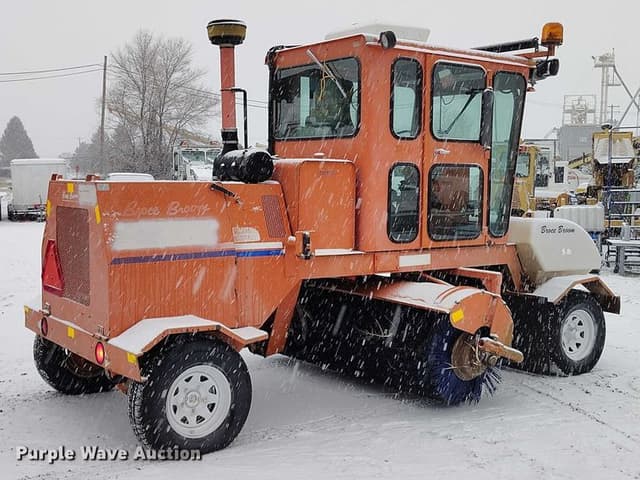 Image of Broce RJ350 equipment image 4