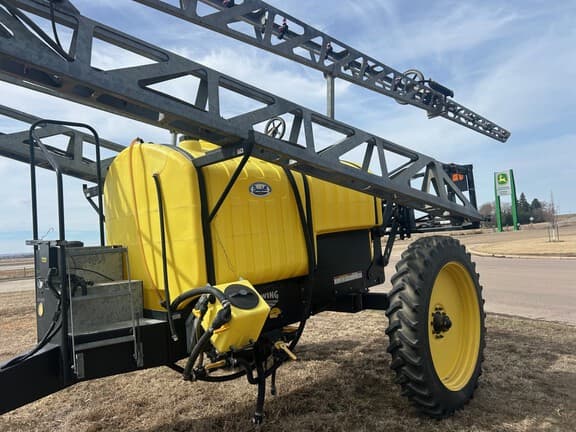 Image of Broyhill SilverWing equipment image 1