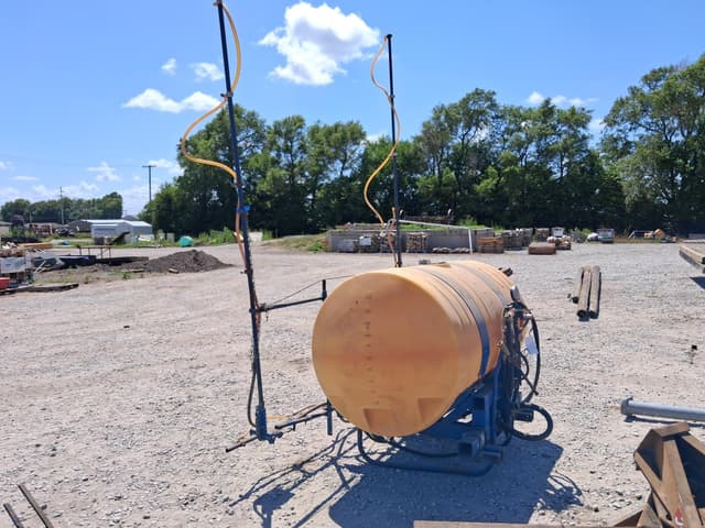 Image of Broyhill 300 equipment image 1