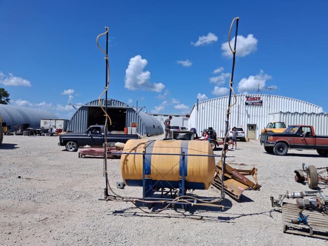 Image of Broyhill 300 equipment image 3