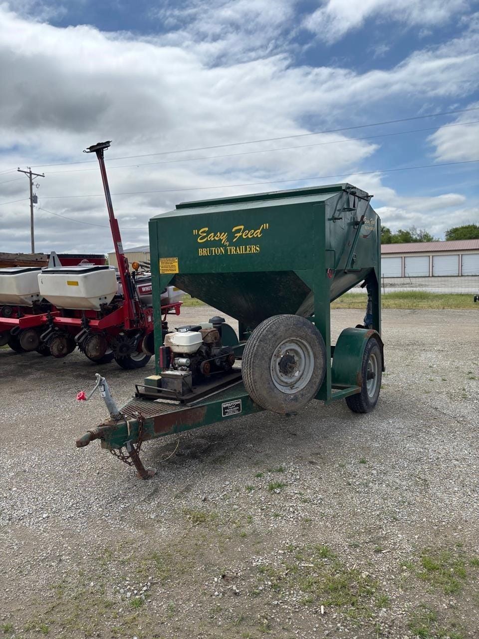 Bruton Trailers Easy Feed Equipment Image0