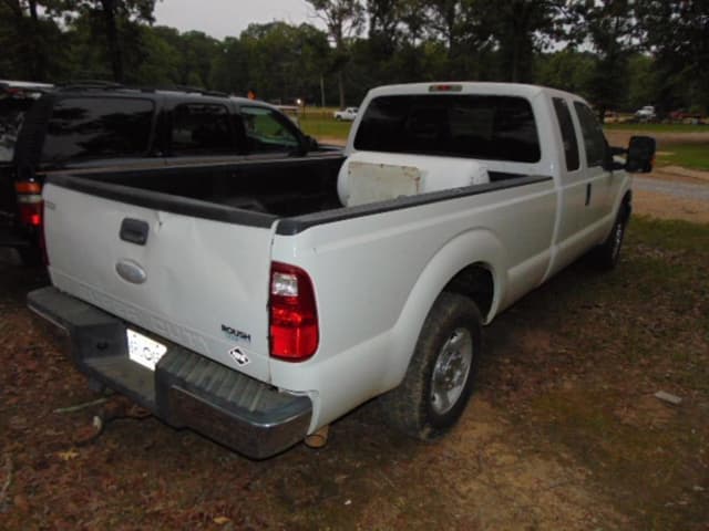 Image of Ford F-250 equipment image 1