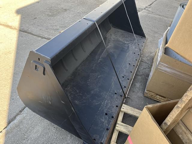 Image of Undetermined Bucket equipment image 1