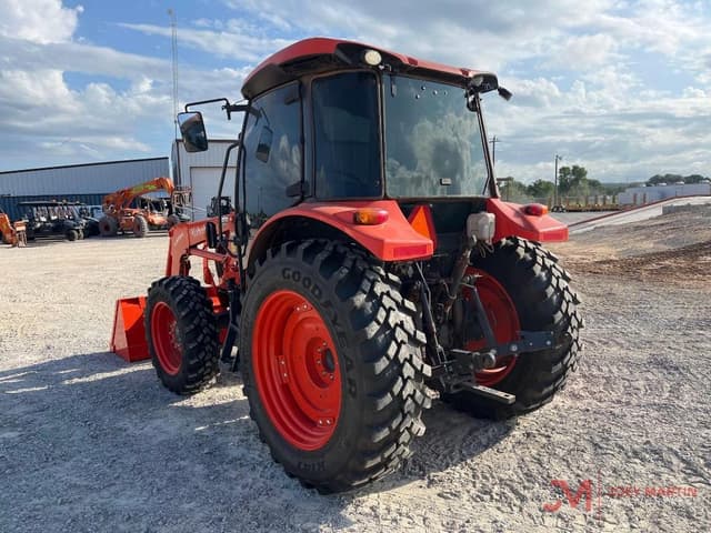 Image of Kubota M4D-061 equipment image 2
