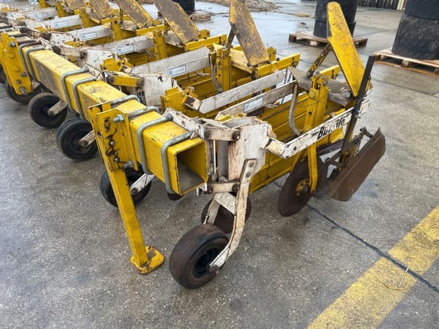 Image of Buffalo 4630 equipment image 4