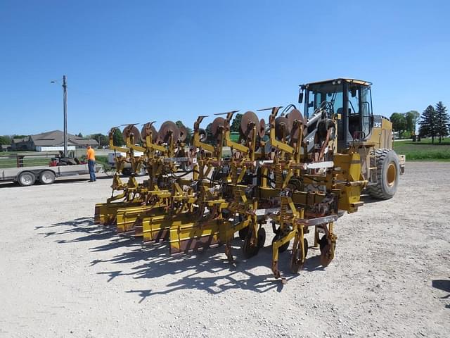 Image of Buffalo 4640 equipment image 1