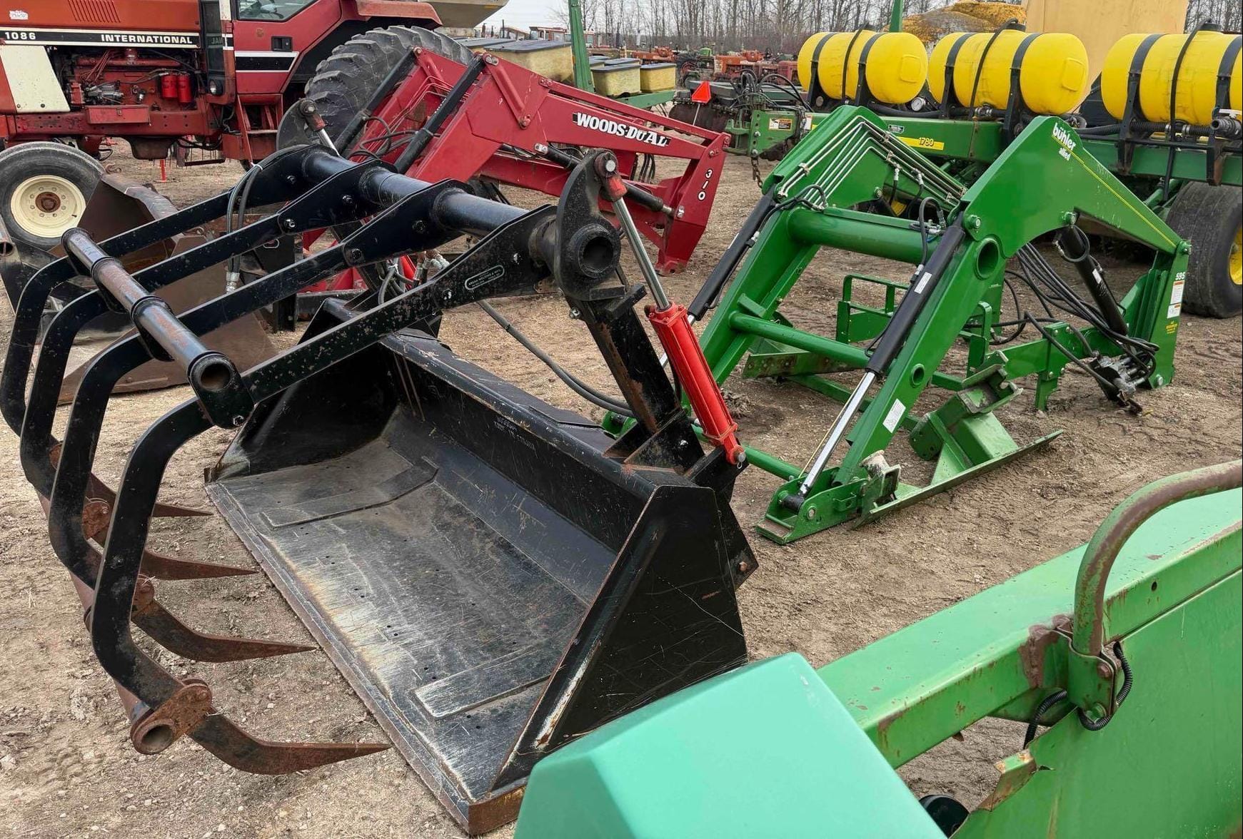 Buhler 595 Equipment Image0