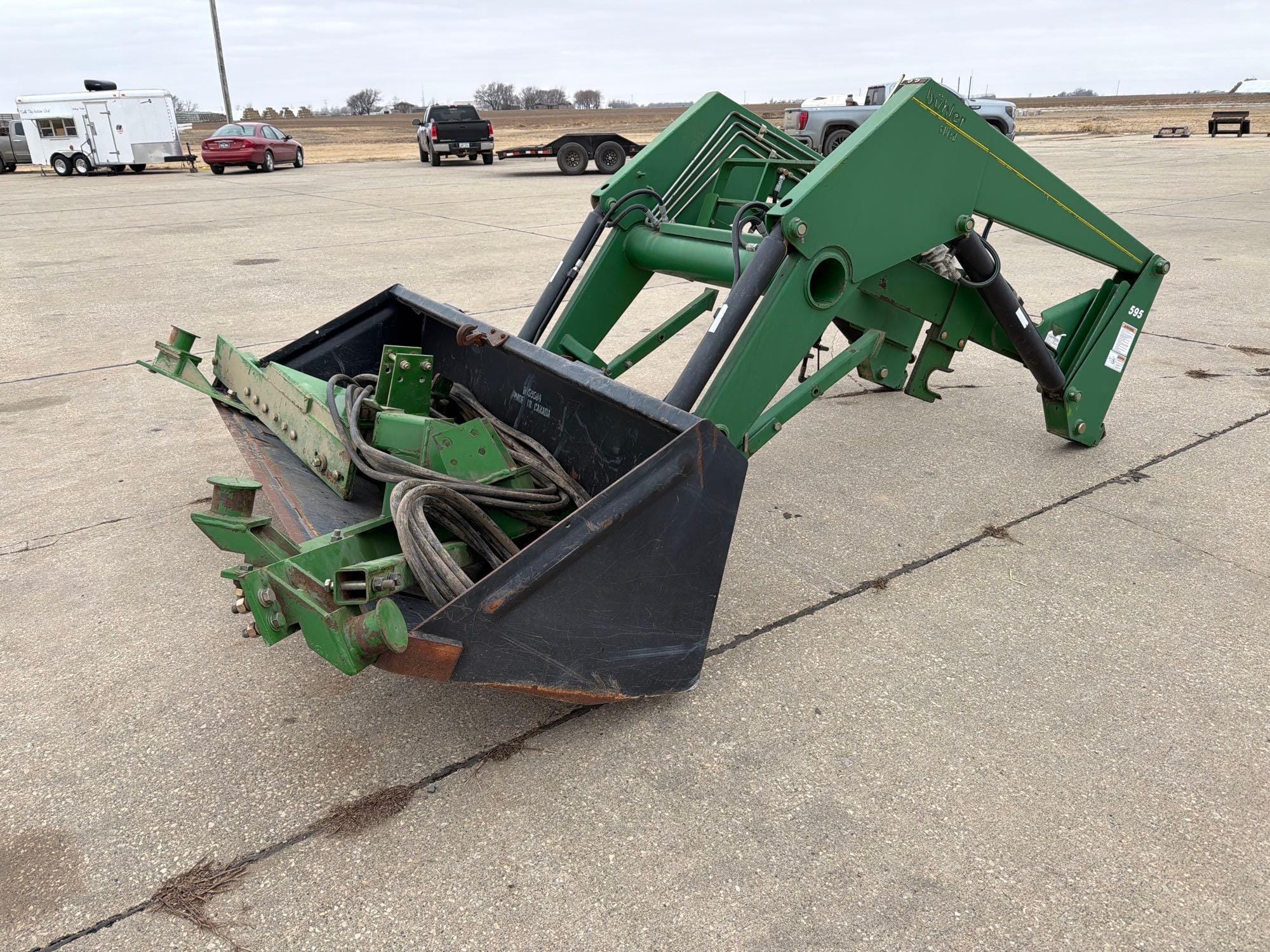 Buhler 595 Equipment Image0