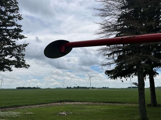 Image of Buhler Farm King 1080 equipment image 3