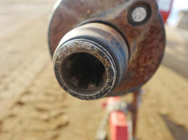 Image of Buhler Farm King 13x85 equipment image 4