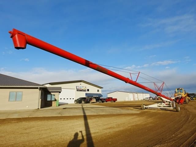 Image of Buhler Farm King 13x85 equipment image 1