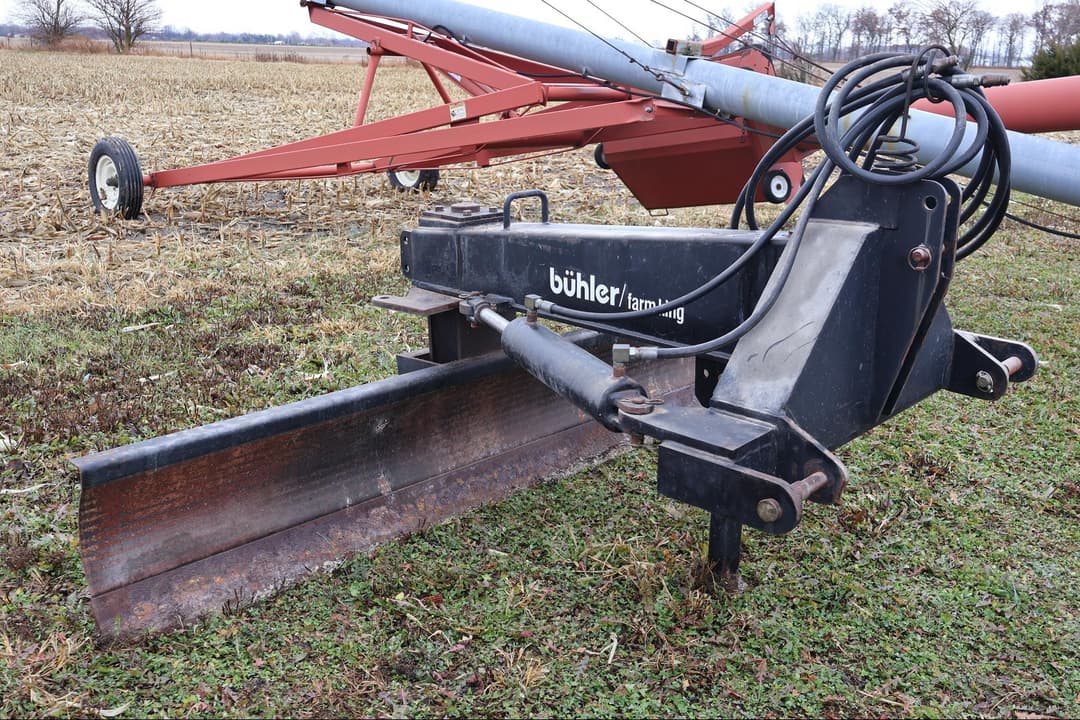 Image of Buhler Farm King 100 Primary image
