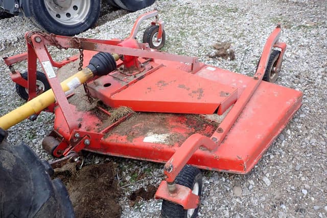 Image of Buhler Farm King Y750R equipment image 1