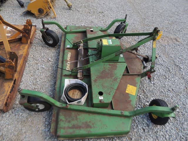 Image of Buhler Farm King Y750R equipment image 4