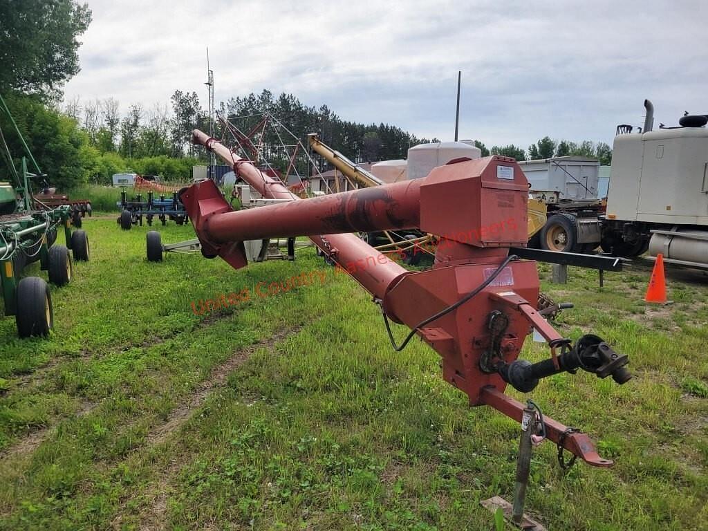 Image of Buhler Farm King 1370 Primary image