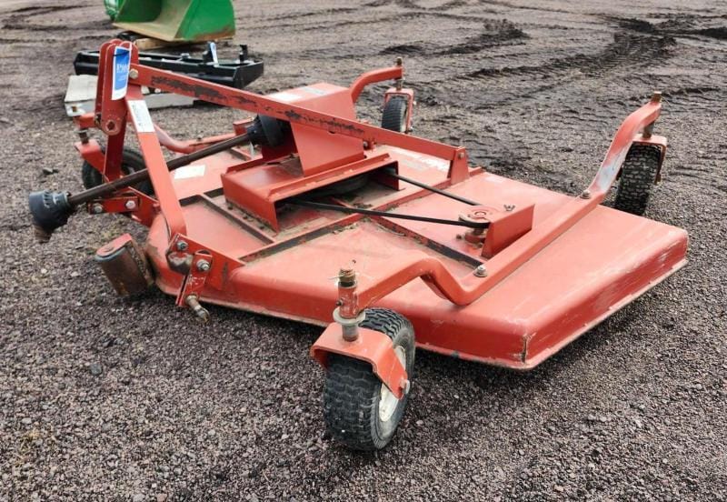 Main image Buhler Farm King Y750R