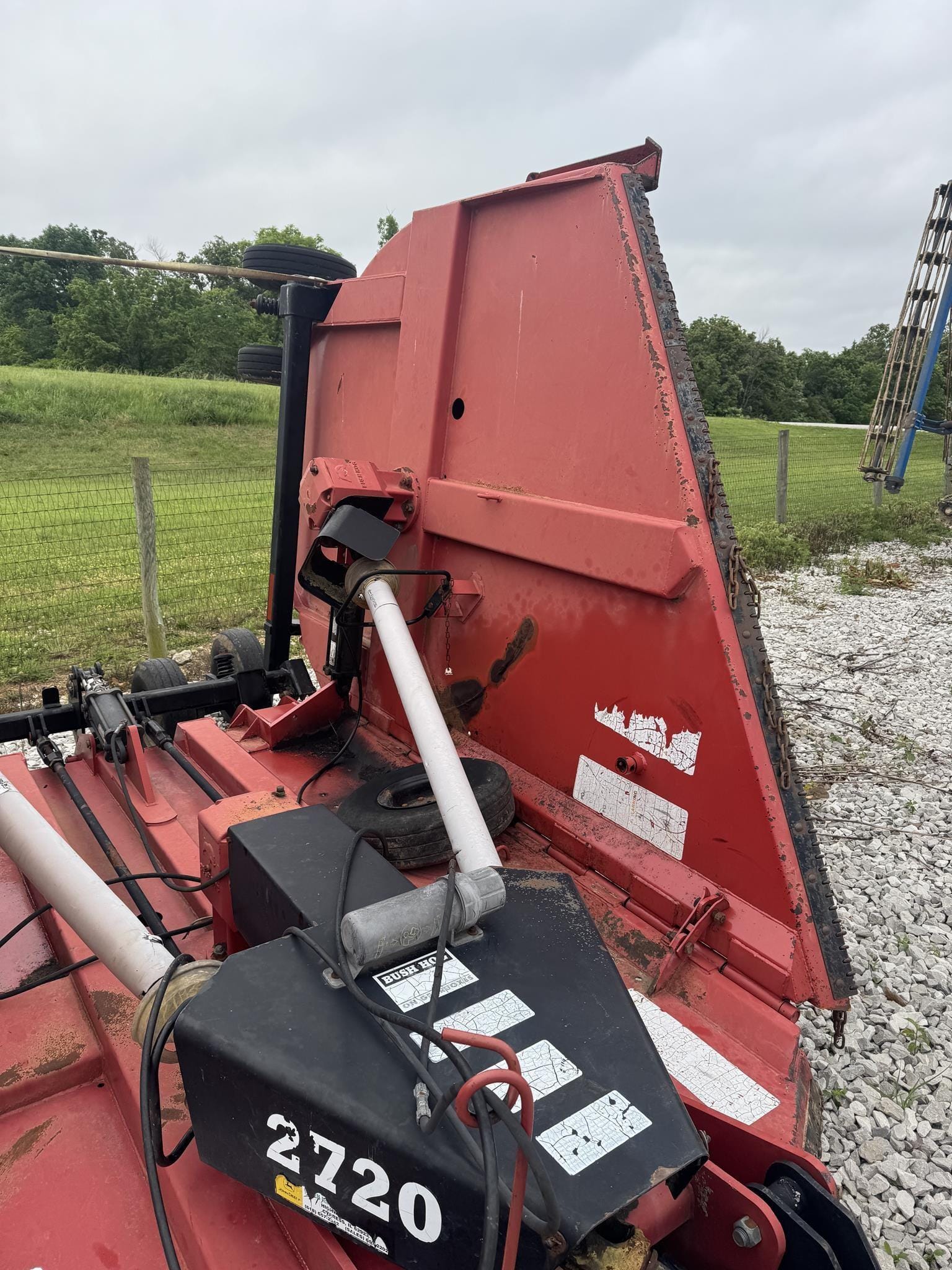 Bush Hog 12720 Equipment Image0