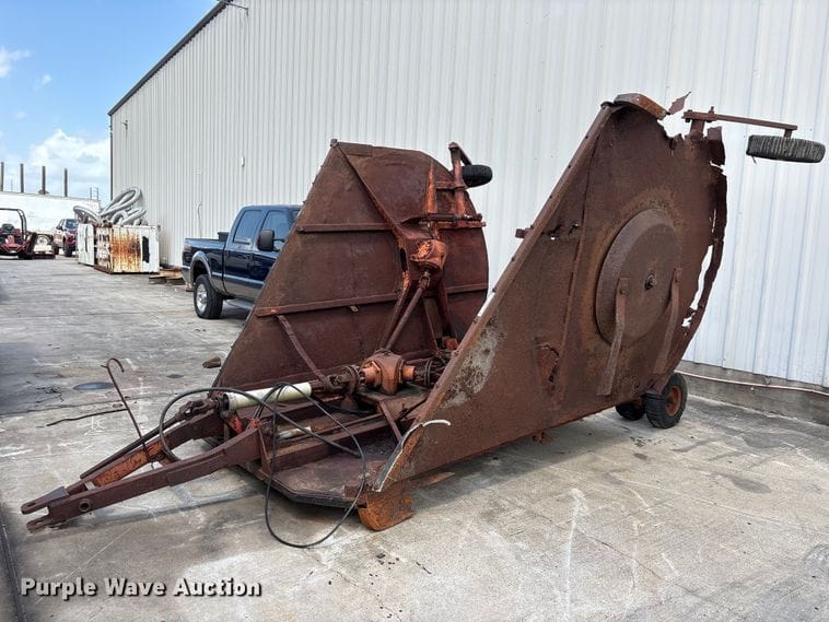 Bush Hog 220 Equipment Image0