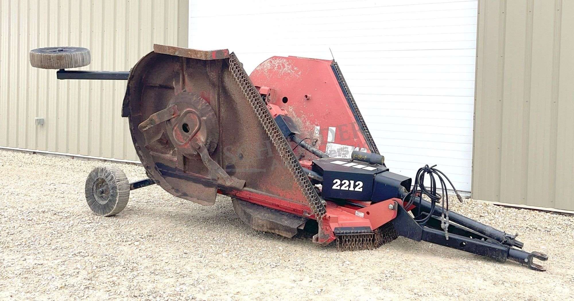 Bush Hog 2212 Equipment Image0