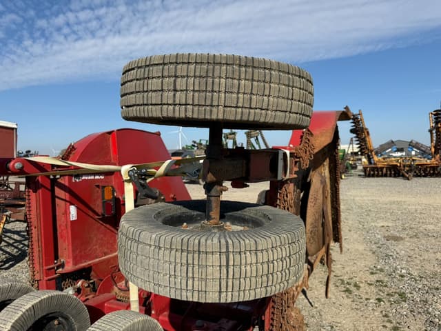 Image of Bush Hog 2215 equipment image 4