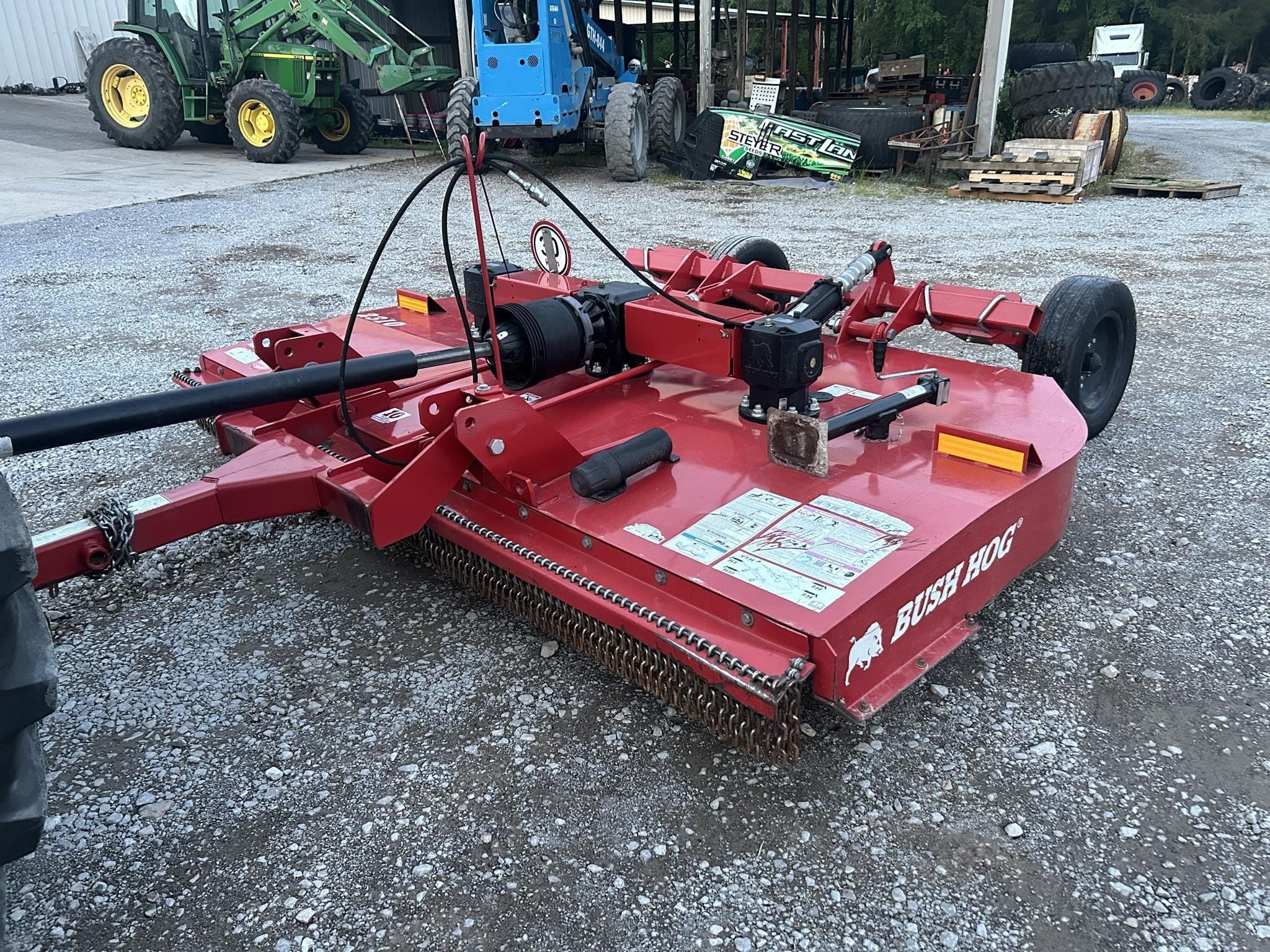 Bush Hog 2310 Equipment Image0