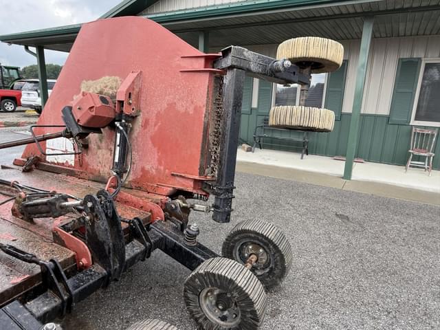 Image of Bush Hog 2715L equipment image 2